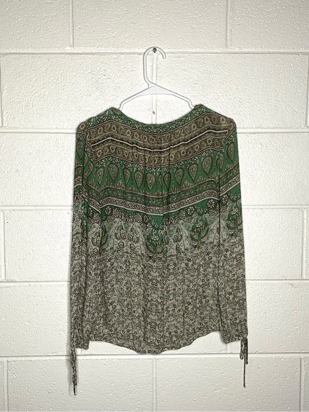 < Lucky Brand Boho Green Floral Print Long Sleeve Top Medium > - Picture 3 of 3